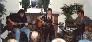 Eliza Gilkyson 